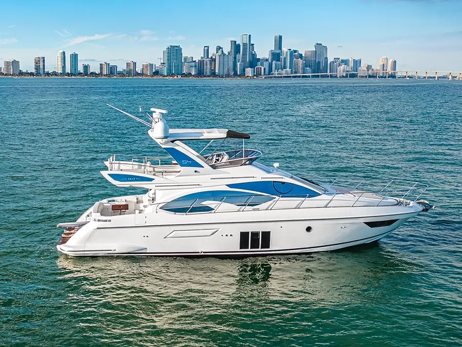 Azimut 54′ Yacht Rental in Miami in Miami