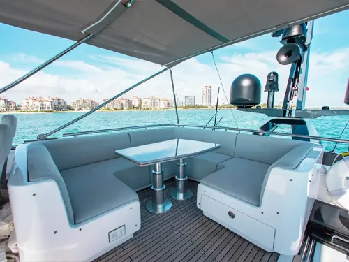 Azimut 80' флайбридж