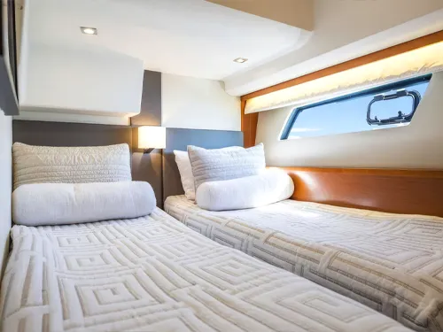 Prestige 50′ twin cabin